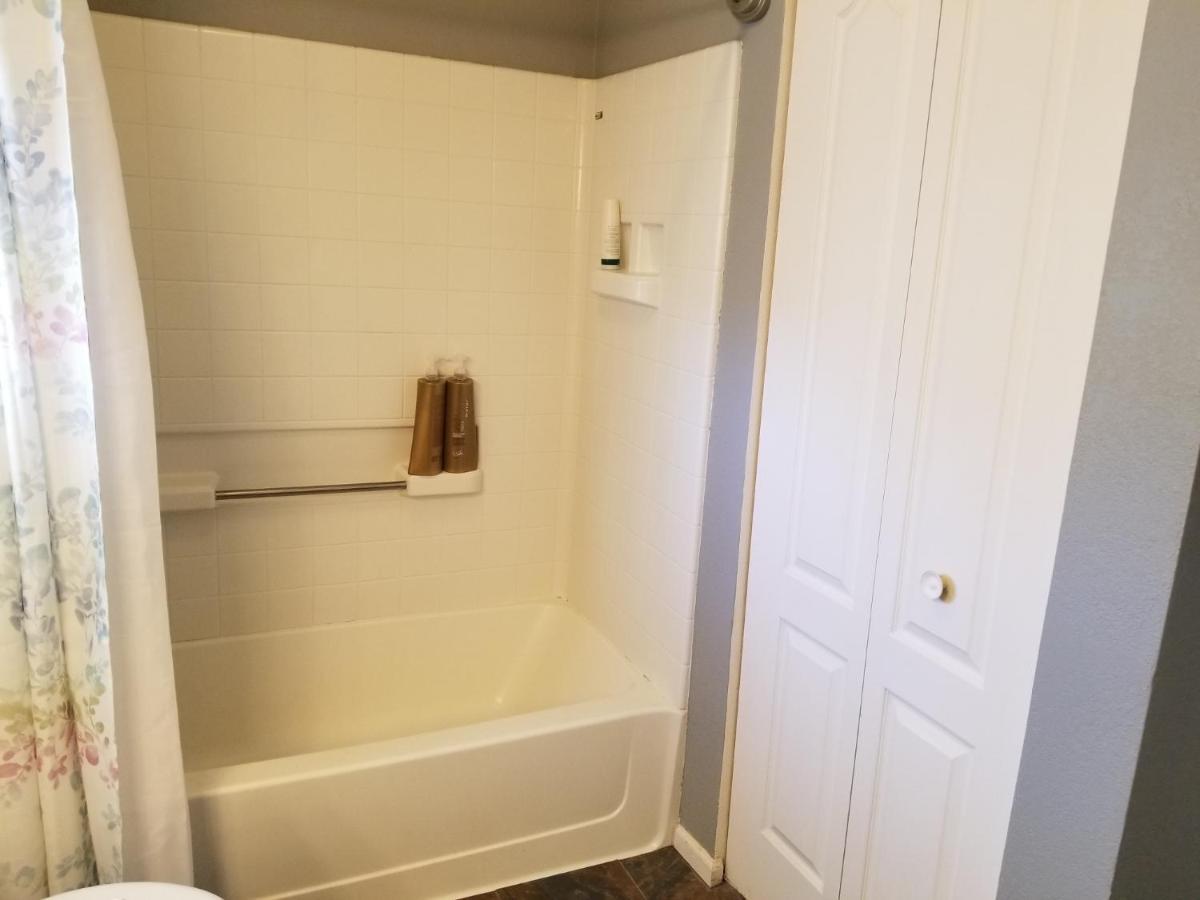 Lovely Mountain Condo, Remote Workspace, 2 Kayaks Next To Dillon